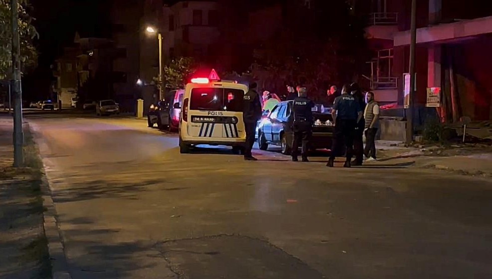 bartinda polisten kacan surucu ehliyetsiz cikti PBhRdzz5