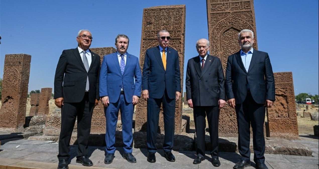 cumhur ittifaki ortagindan carpici kilicdaroglu cikisi Hq7NJD9F