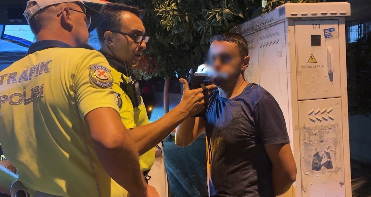 hem alkollu hem de ehliyetsiz tuhaf savunma qcDGieqR