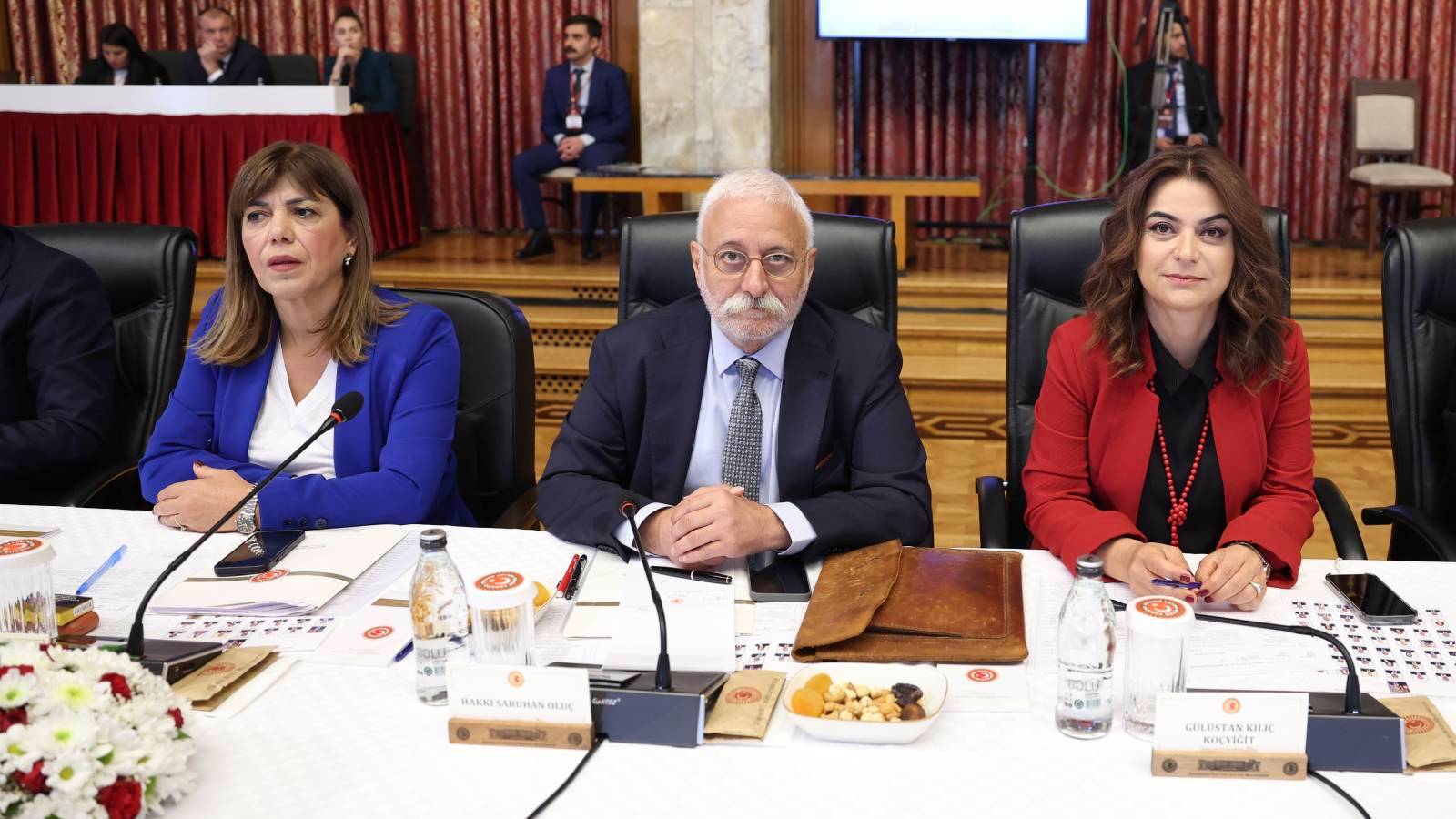 komisyonu terk edip geri donen dem partiden aciklama sureci sekteye ugratacak yaklasimlara taviz vermeyecegiz rTTPYGS6