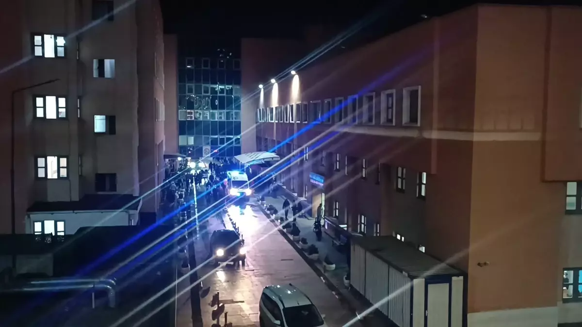 batmanda kaza 6 yarali iki cocugun hayati tehlikesi var K1eFYxDT.jpg