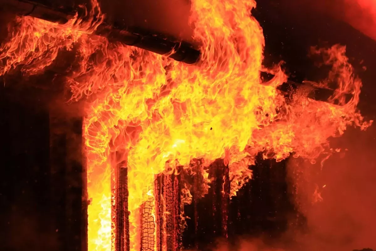 kirgizistandaki yanginda anne ve 5 cocugu hayatini kaybetti Q2iKkZJK.jpg