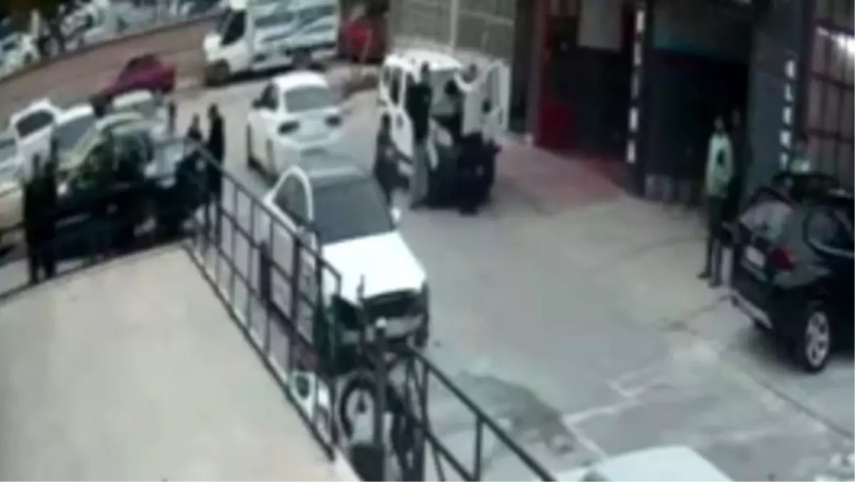 konyada av tufegi ile silahli saldiri 12 yarali aqYG1LWP.jpg