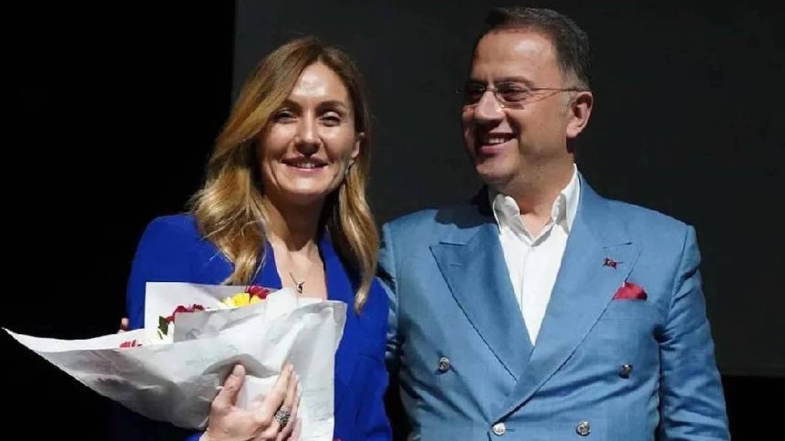 murat calik hayat arkadasim zehra ile evlilik yil donumumuz 207 gundur ayri dusmus olsak da kalbim her an sizinle seninle ve evlatlarimizla 3gbAiW8O