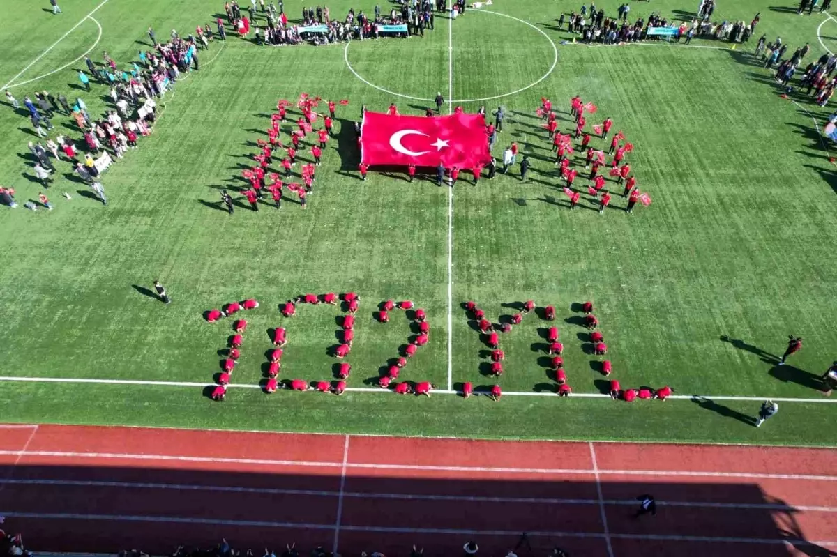 sindirgida deprem ve bayram coskusu PBW6vyfD.jpg