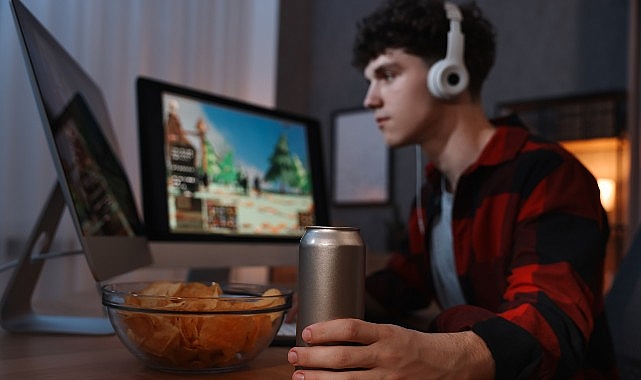 enerji icecegiyle alkol karisimi ilk belirtiler carpinti ve tansiyon yukselmesi rUzOHaNQ.jpg