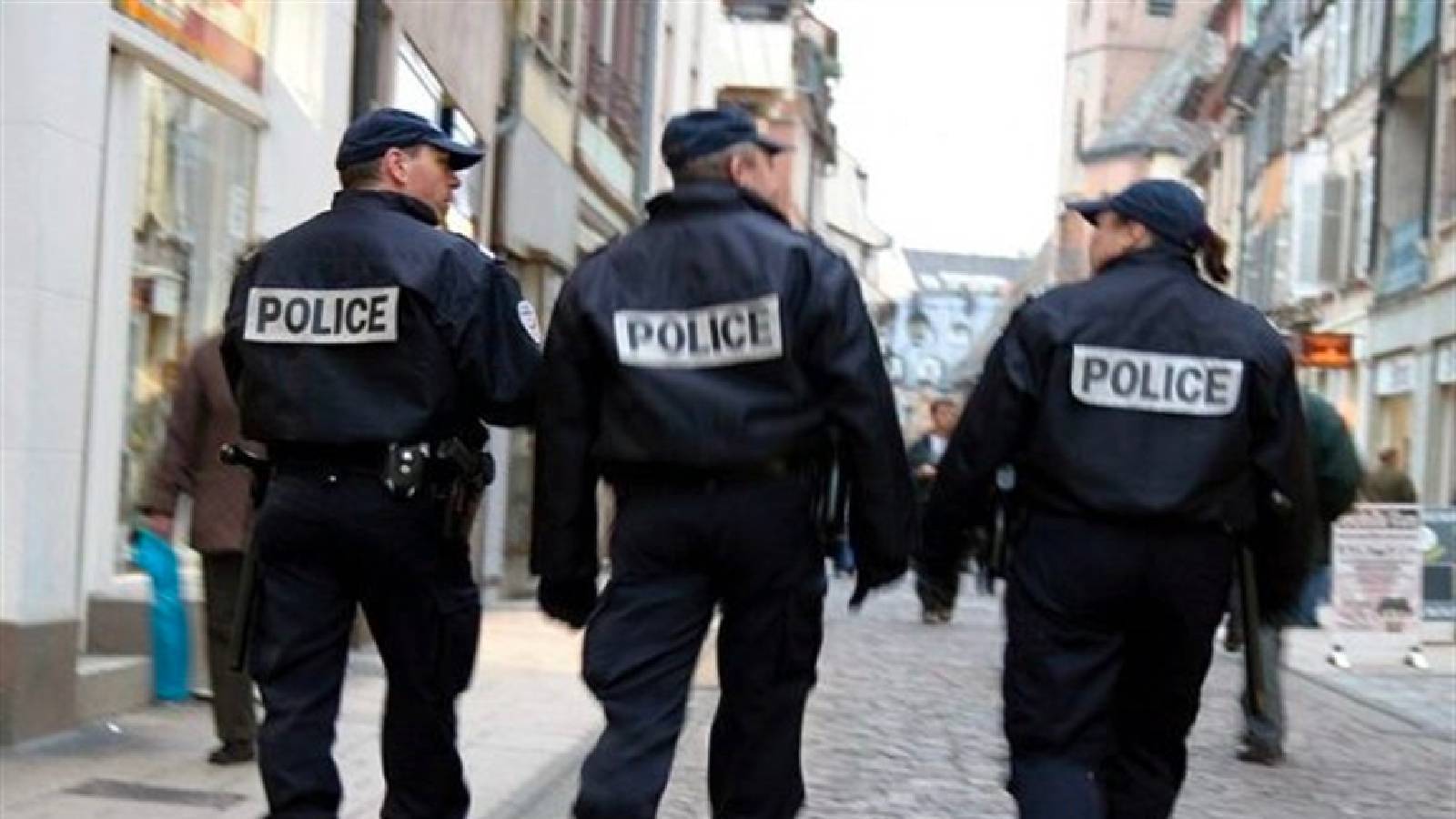 fransada arac kalabaligin arasina girdi 9 yarali vbL4eUAF.jpg