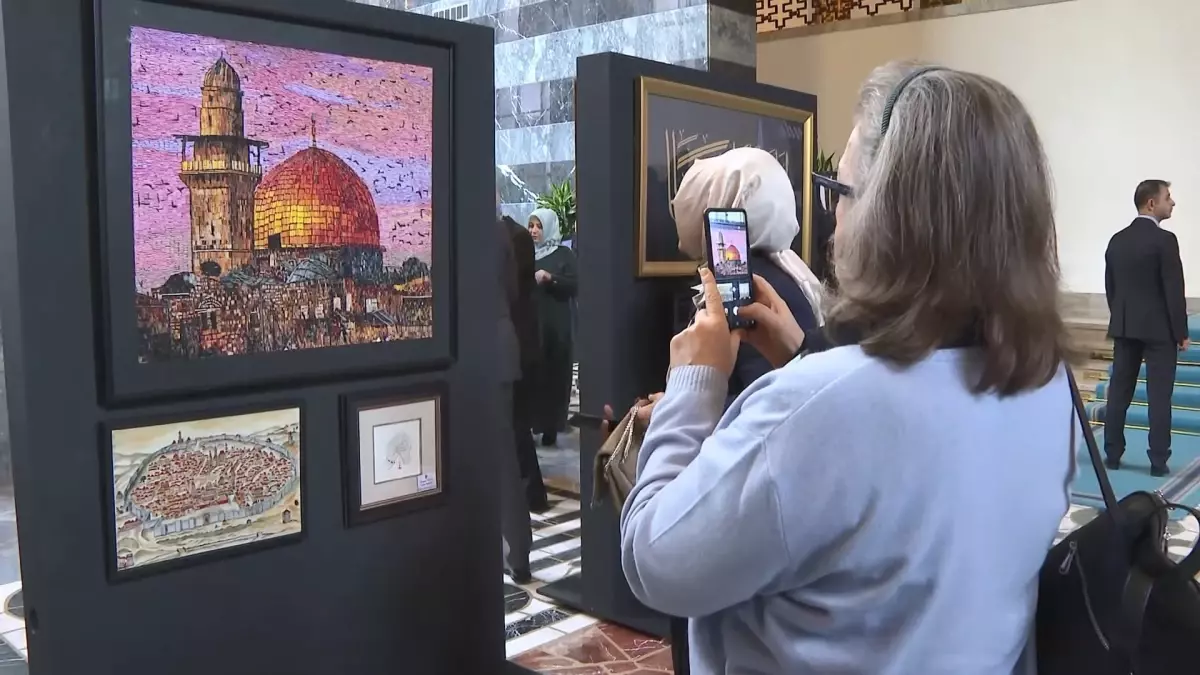 gazze konulu hilalin isiginda sanat sergisi tbmmde acildi MuumClxt.jpg