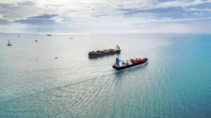 hurmuz-bogazinda-gerilim-tirmandi-3-gemiye-ates-acildi-9D8npg6F