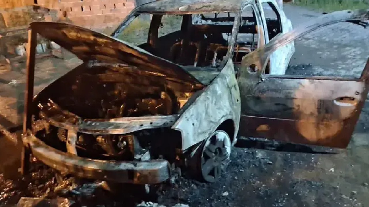 Korgan’da Sendika Başkanının Aracı Alev Alev Yandı