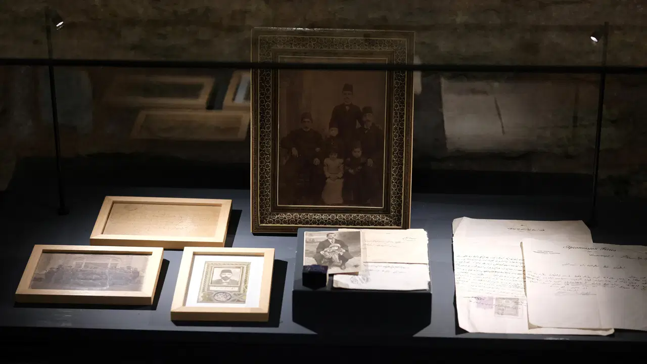 Bir osmanli aile arsivi sergisi kalbin muhru nRKmrREu